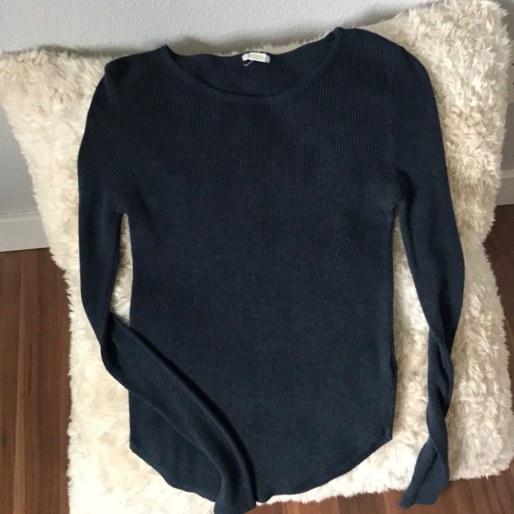 Lightweight sweater Garage brand